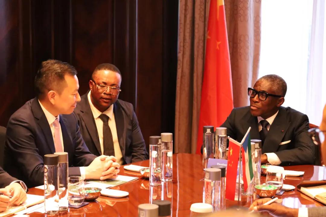 赤道几内亚共和国访华代表与U8国际深入探讨产业协同发展